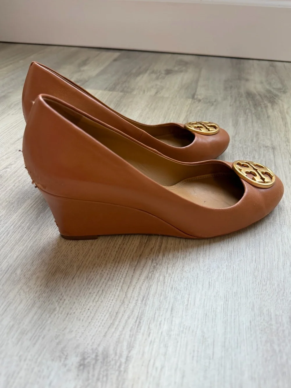 Tory Burch - Cognac Leather Logo - Reva Ballet Flats/Wedges with Gold Medallion